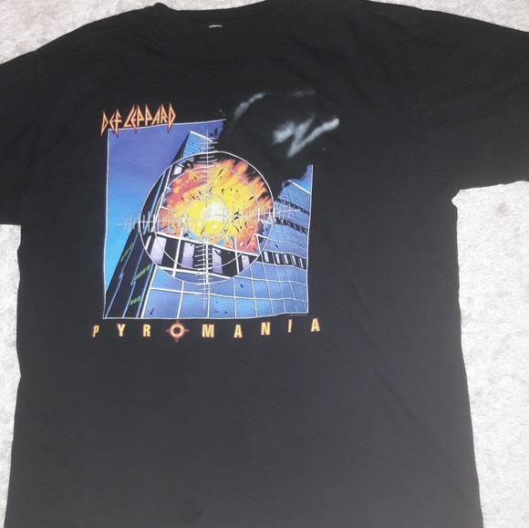 Other - 🍀Def Leppard Pyromania Men's shirt